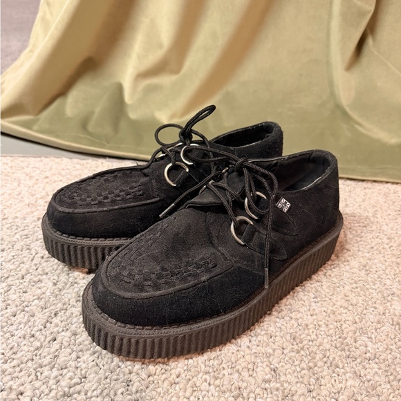 T.U.K Shoes - T.U.K Black Suede Viva Low Creeper